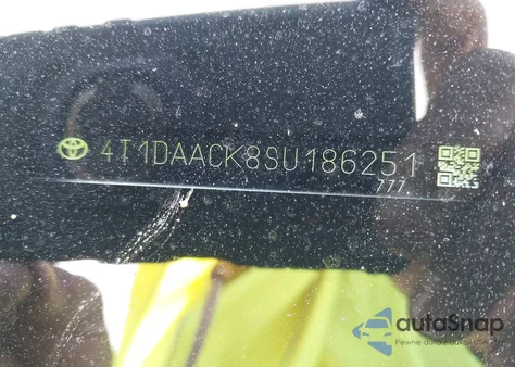 2025 Toyota Camry Le z USA, uszkodzony, nr VIN 4T1DAACK8SU186251